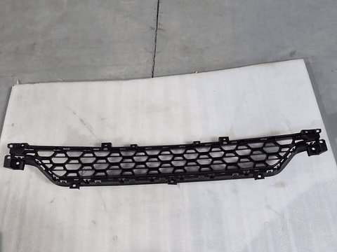 MOLDURA PARACHOQUE DELANTERO TIGGO 8