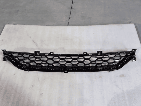 MOLDURA PARACHOQUE DELANTERO TIGGO 8