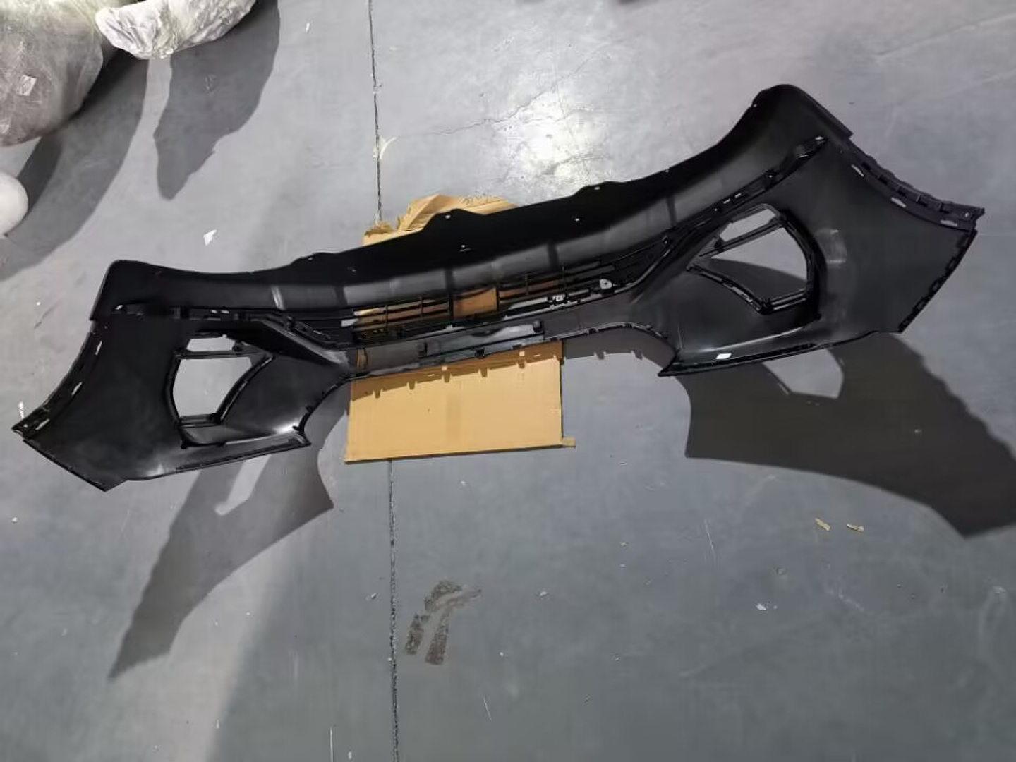 PARACHOQUES DELANTERO SUPERIOR TIGGO 7 1