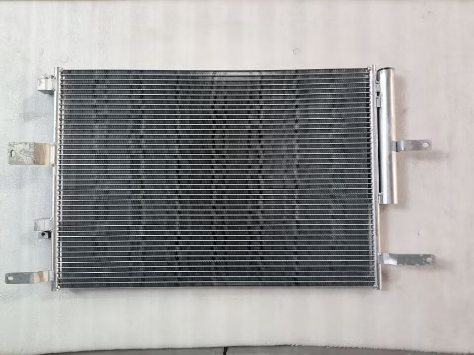 CONDENSADOR AIRE ACONDICIONADO TIGGO 2 2