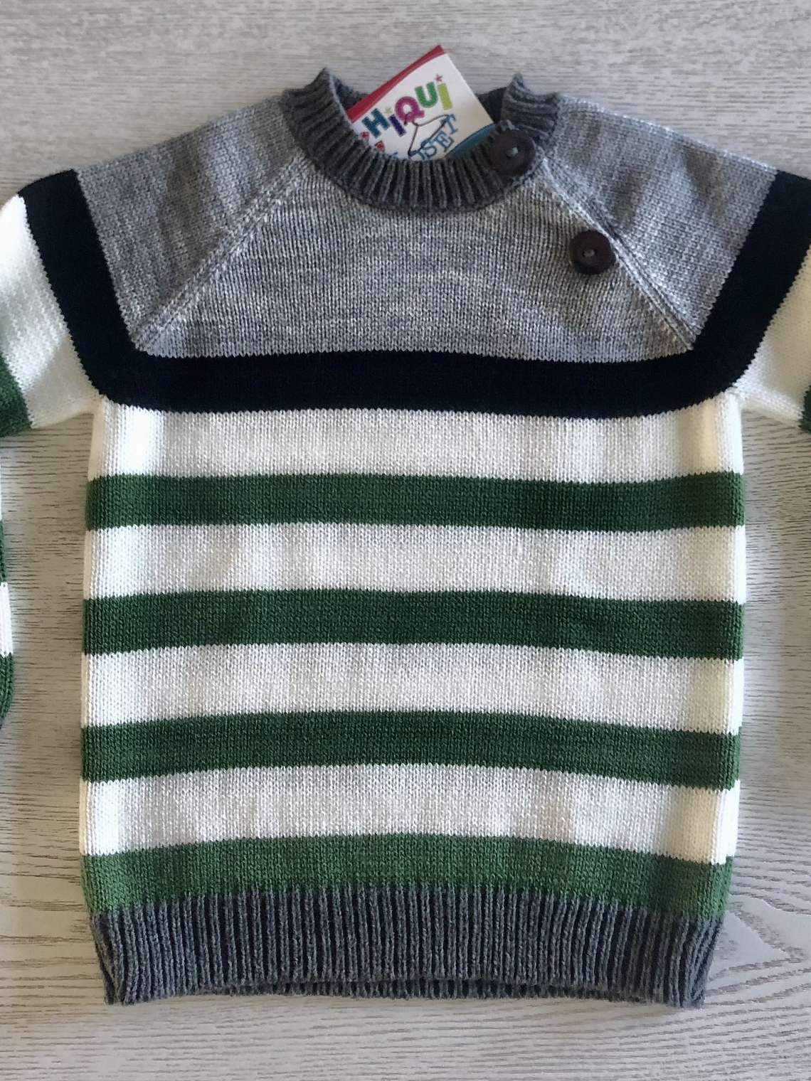 Sweater Combinado Cuatro Colores (gris, negro, blanco, verde) 1