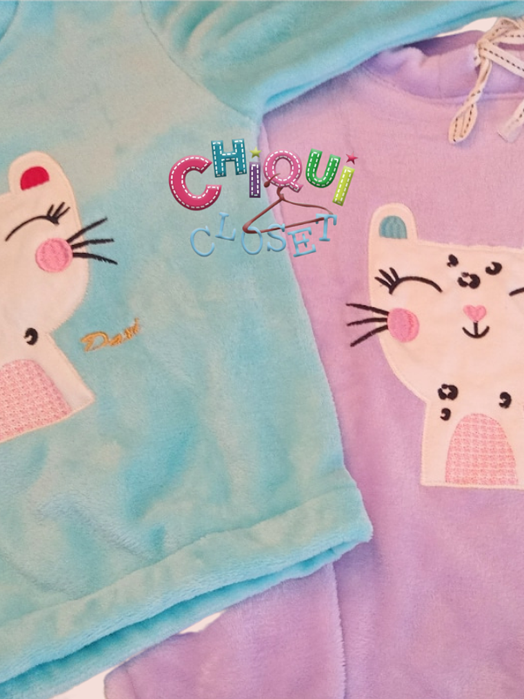 Gatita (Azul y lila) 1