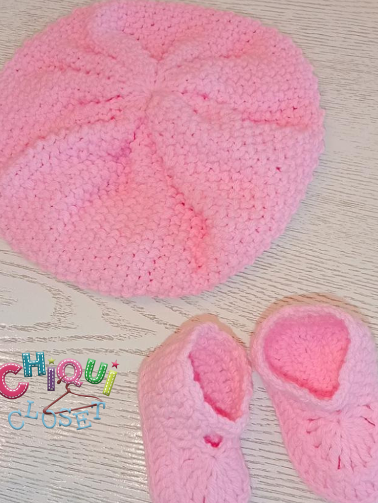 Gorro y patines rosa 1