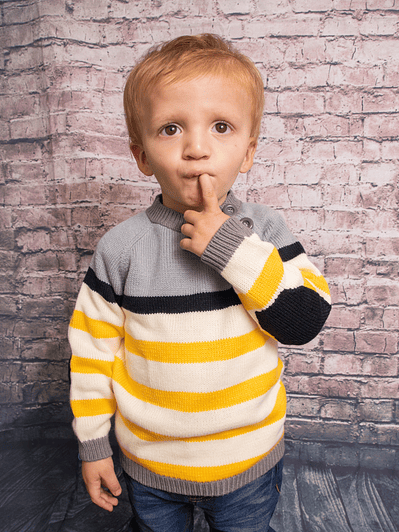 Sweater Combinado Cuatro Colores (gris, negro, blanco, amarillo)