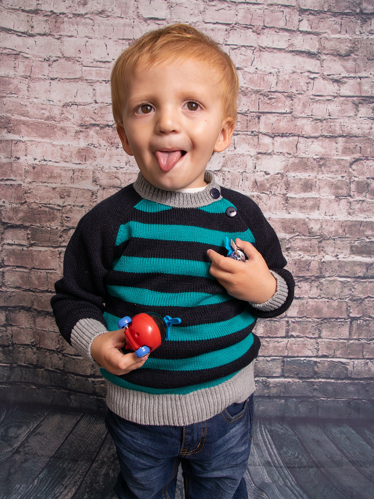 Sweater cuello redondo a rayas 1