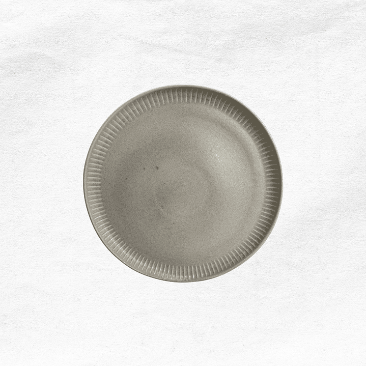 Plato de Fondo Beige Liso Matte 1