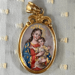 Mravillosa medalla de la Virgen María y el Niño  bañada en oro 