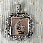 Maravillosa medalla de la Virgen del Carmen y San Charbel 