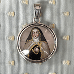 Medalla Santa Teresa de los Andes y San Alberto Hurtado 