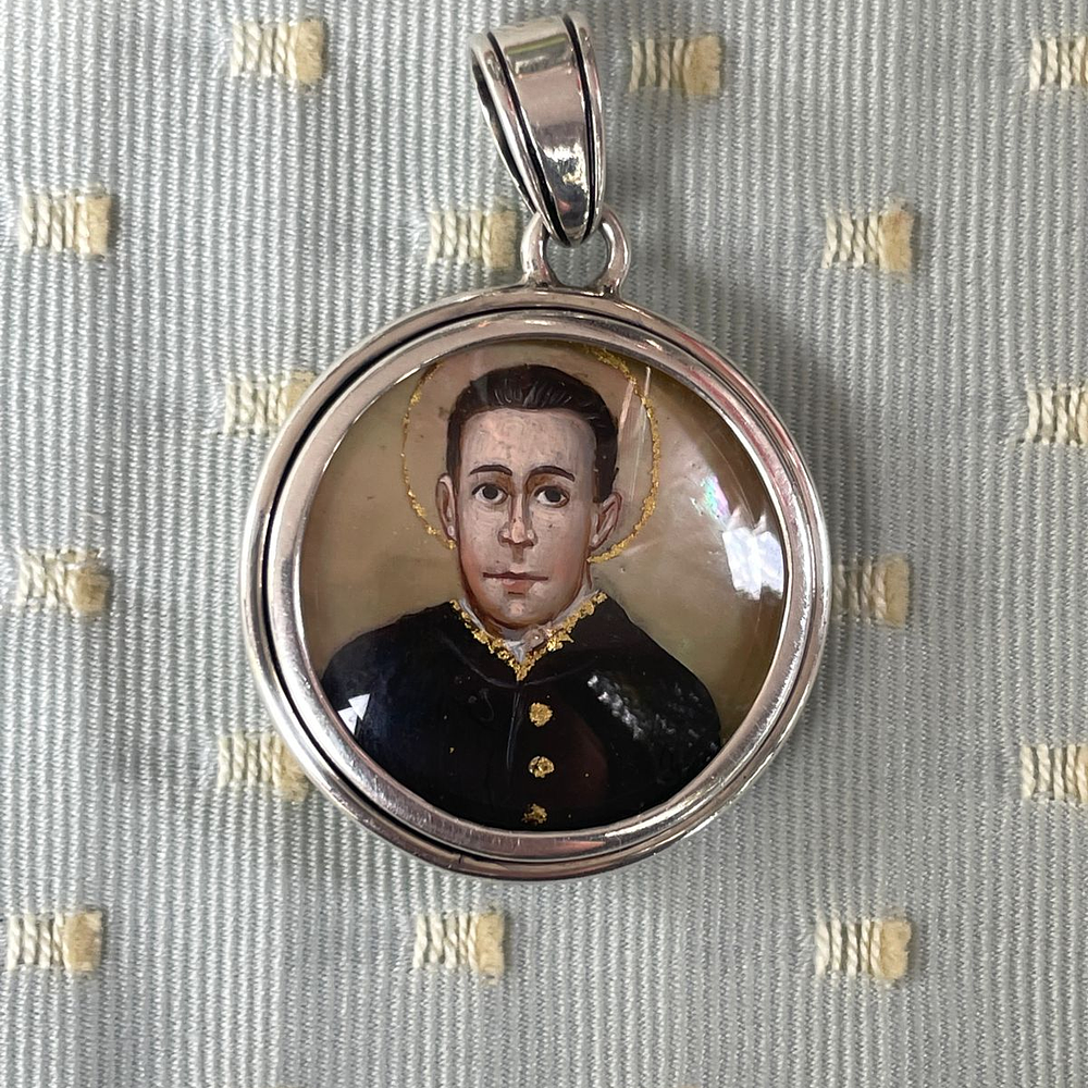 Medalla Santa Teresa de los Andes y San Alberto Hurtado 