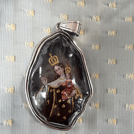 Maravillosa medalla de la Virgen del Carmen sobre ágata 