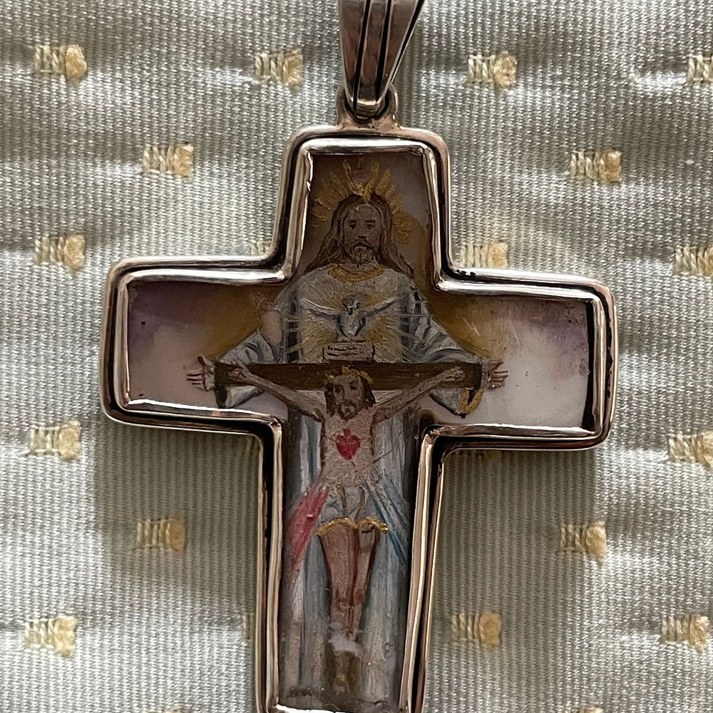 Maravillosa cruz de flores y Santísima Trinidad 