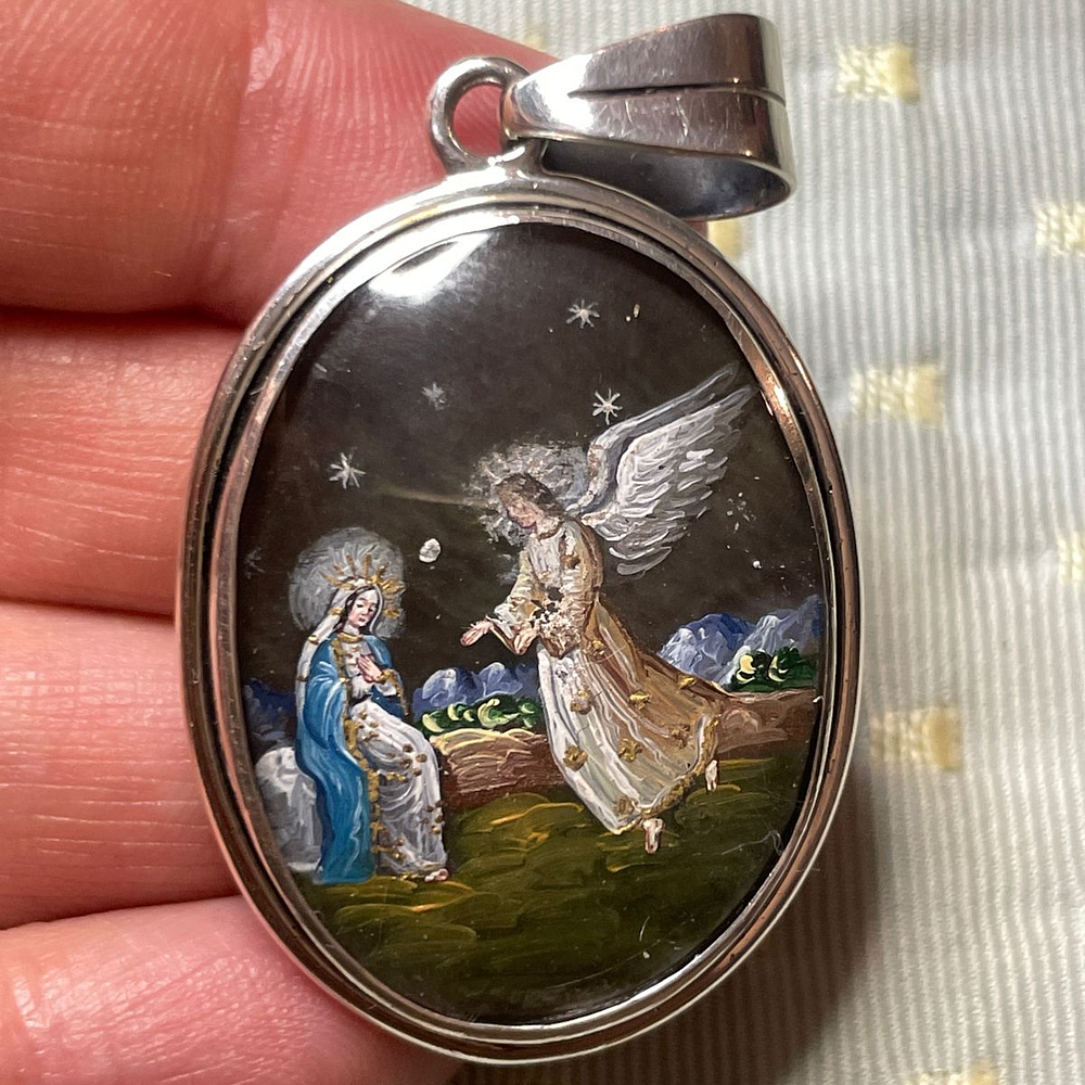 Maravillosa medalla de la Anunciación y Santa Teresa, rosas y la Cruz 