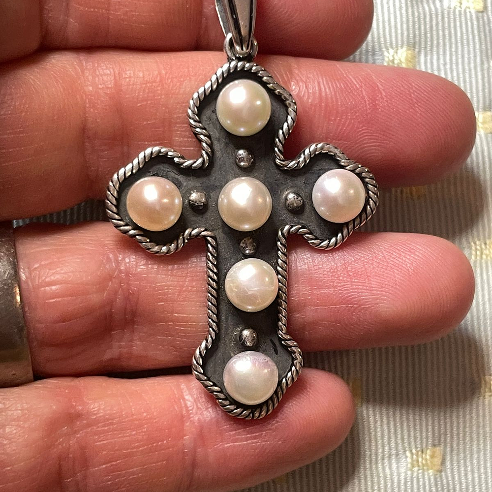 Cruz Bizantina perlas 