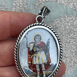 Medalla ovalada de San Expedito y San Judas Tadeo