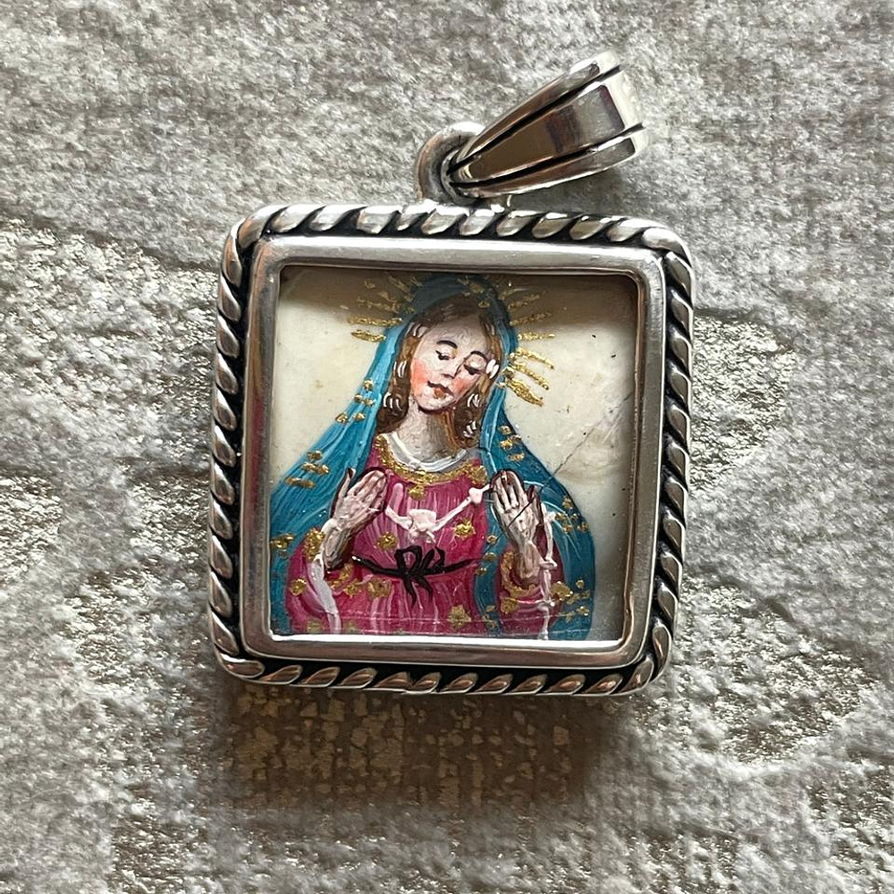 Medalla Virgen Desatanudos y San Charbel