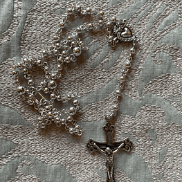 Rosario con maravillosa cruz en plata 950