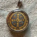 San Benito y 2 medallas más