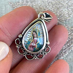 Medalla Virgen de Guadalupe y Espíritu Santo y cadena espiga 
