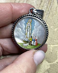 Medalla de Virgen de Fátima y Santa Rosa de Lima 