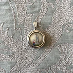 Medalla Virgen de Loudes y Santa Ema