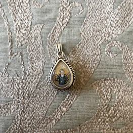 Medalla Virgen de Guadalupe con Sn Chárbel