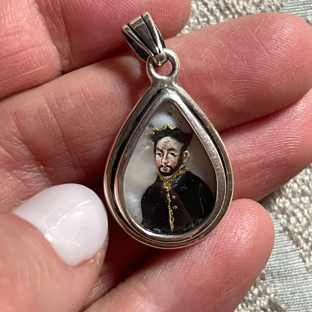 Medalla Gota de la Valentía: San Ignacio de Loyola y Santa Juana de Arco