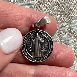 Medalla de San Benito en Plata 950