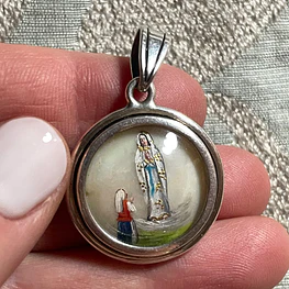 Medalla Redonda de Santa Gema Galgani y la Virgen de Lourdes