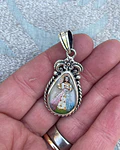 Medalla Gota Virgen del Perpetuo Socorro y Jesús de la Divina Misericordia – Plata 950 y nácar