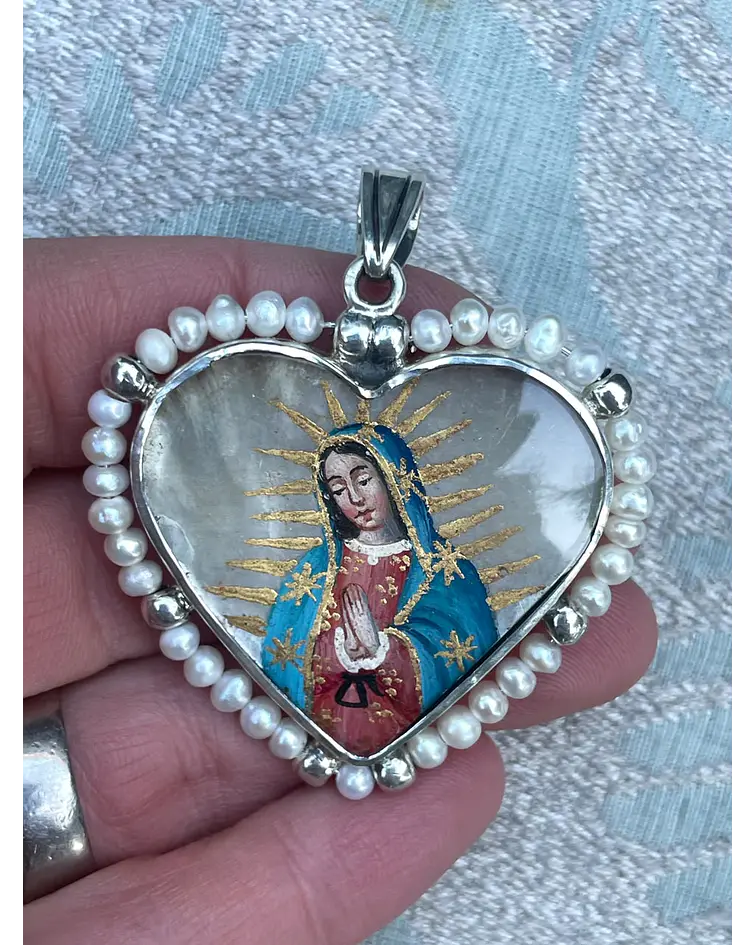 Corazón Virgen de Guadalupe con Perlas – Plata 950