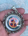 Medallón de San Benito con filigrana 