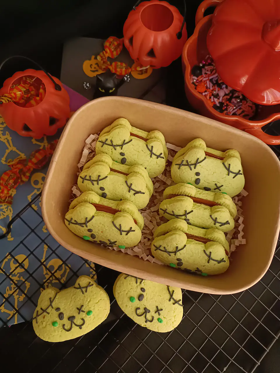 Zombie Ginger Cookie Set 2