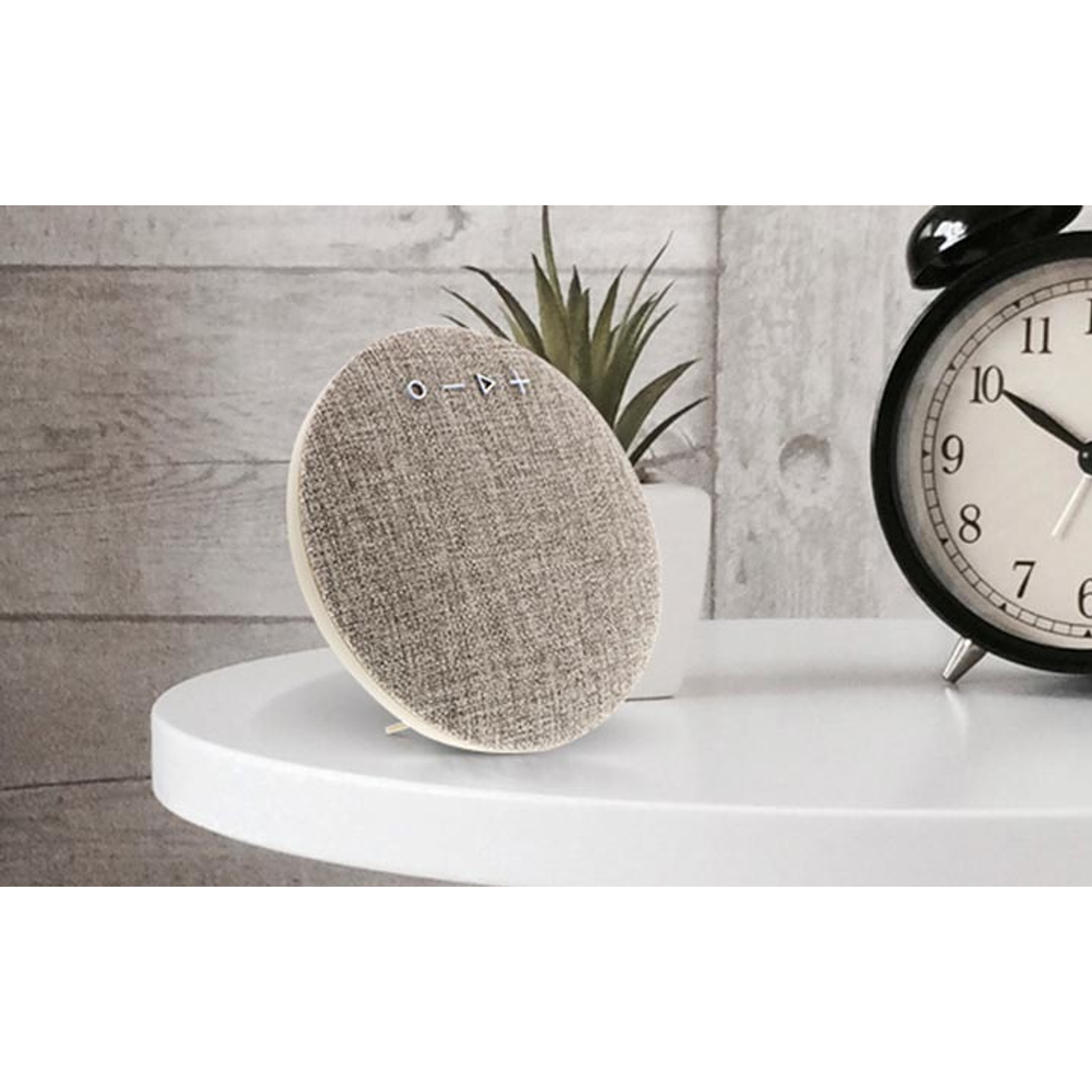 Xtech Parlante Portátil con Bluetooth y Micrófono Zeppelin 3