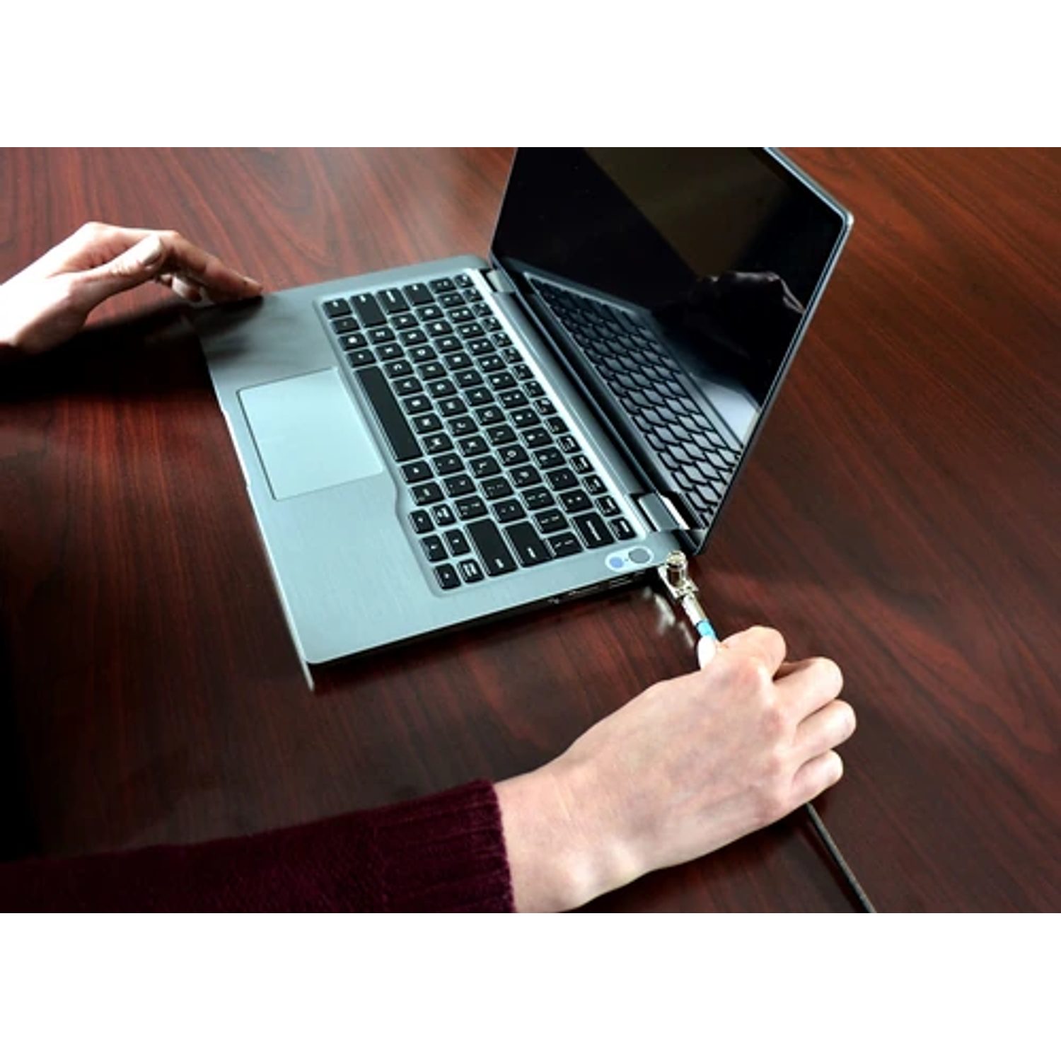 Dell Noble TZ04T Candado Seguridad Compacto Con Llave Cilíndrica Color Plata 8