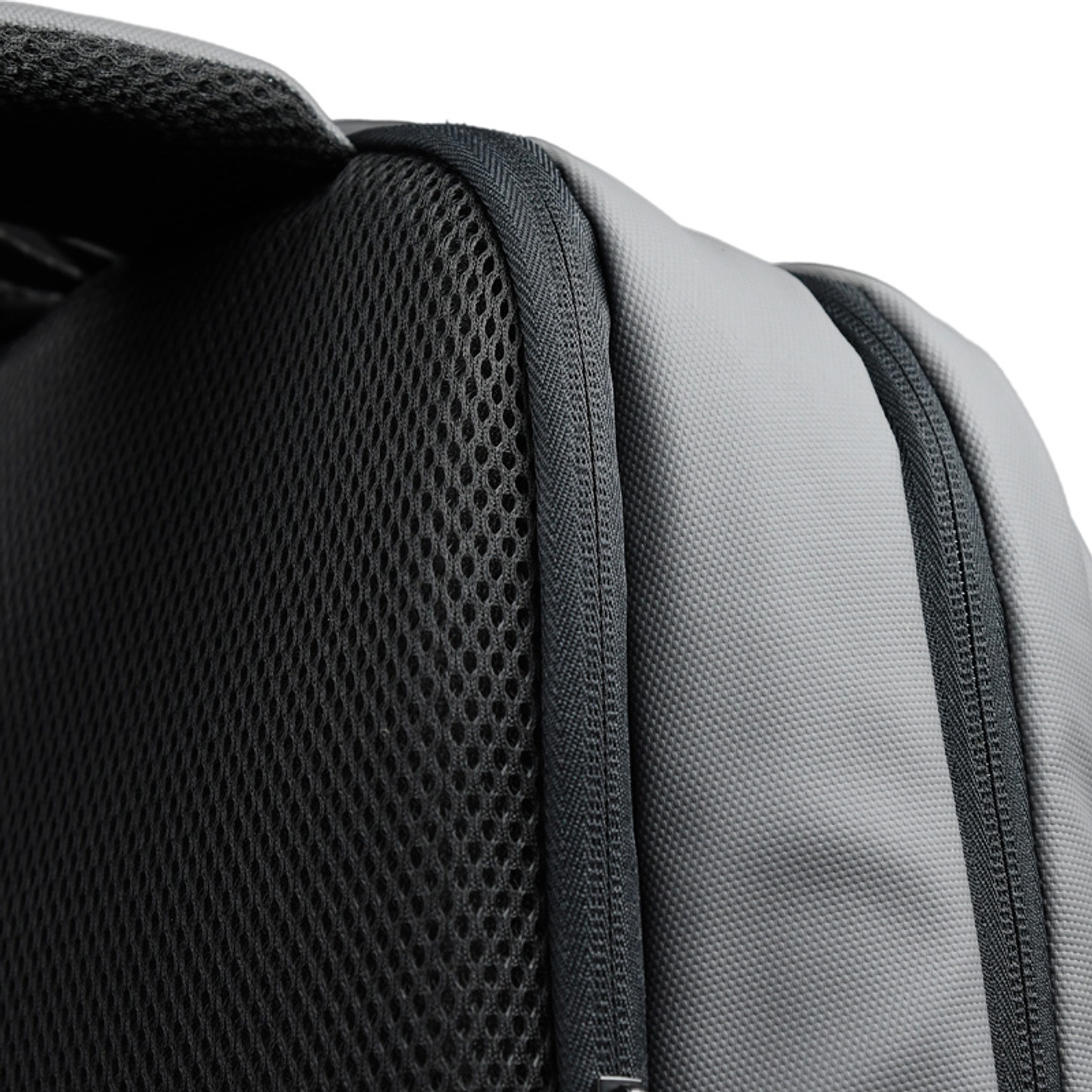 Klip Xtreme KNB-896GR Mochila para Notebook 15.6