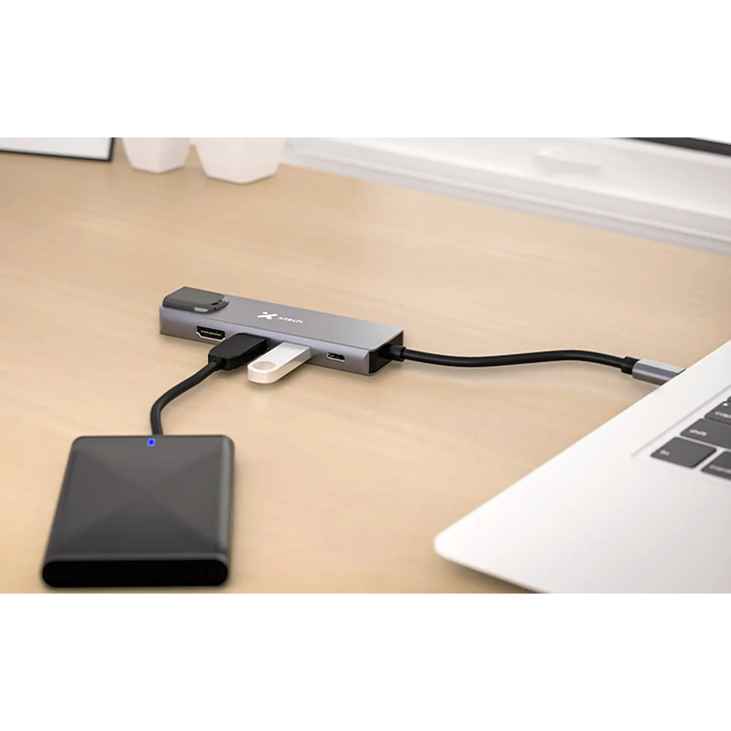 Xtech XTC-572, Hub Multipuerto USB-C, 5 en 1 HDMI, Ethernet, 2× USB 3.0, 100W 8