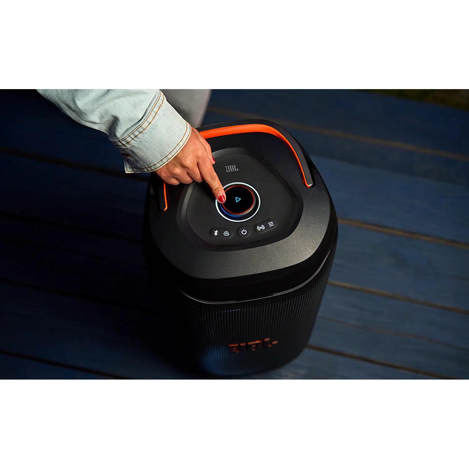 JBL PartyBox 130 Parlante Portátil Bluetooth 6.0, 200W, Auracast, IPX4, 15h, Negro 12