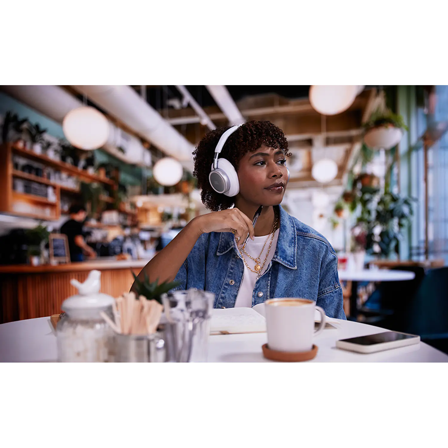 JBL Live 780NC Audifonos Over-Ear ANC 2.0, Bluetooth 6.0, Hi-Res, 80 h, Multipunto, Negro 11