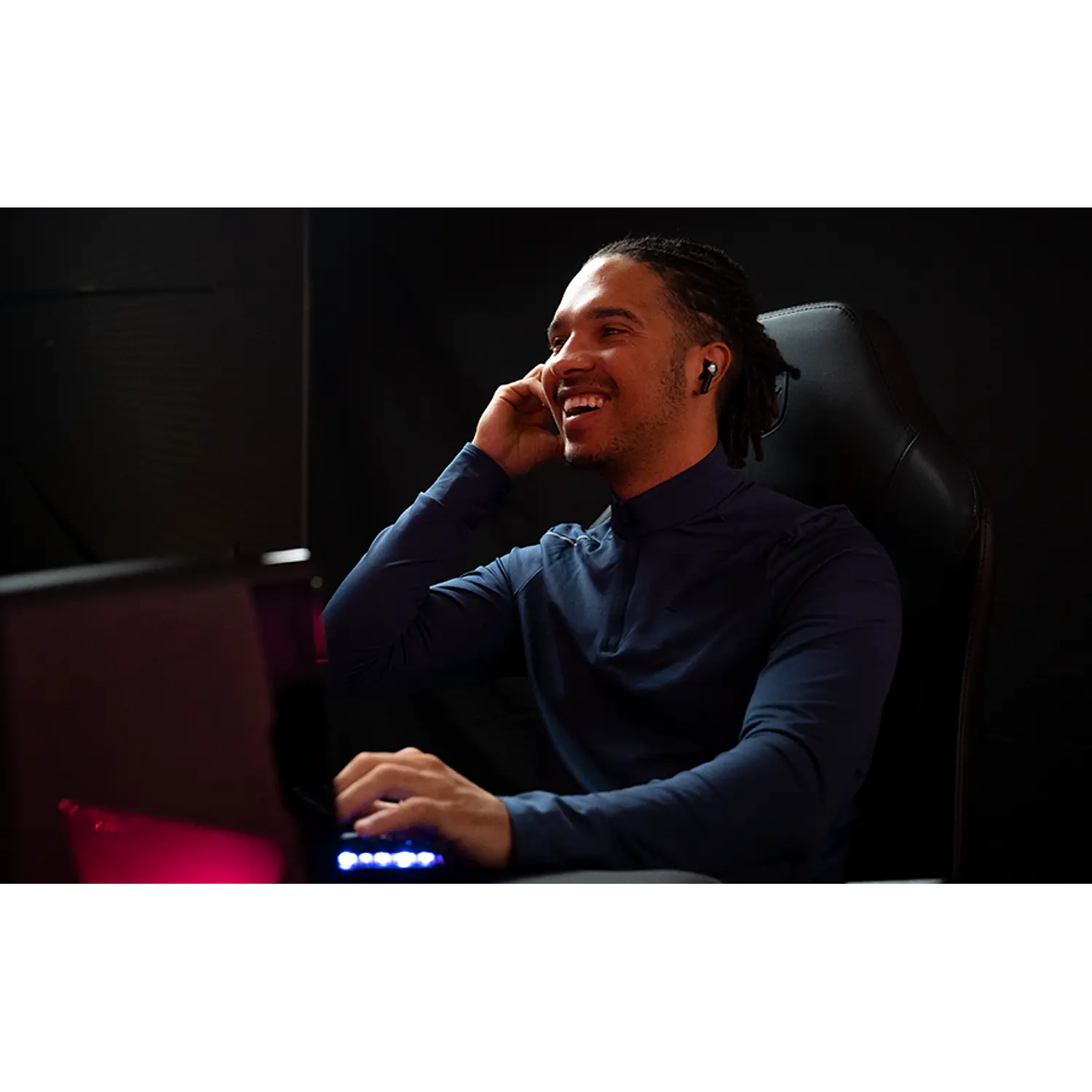 JBL Quantum TWS, Audífonos Gamer True Wireless, ANC, 2.4GHz USB-C, Bluetooth 5.2, IPX4, Negro 13