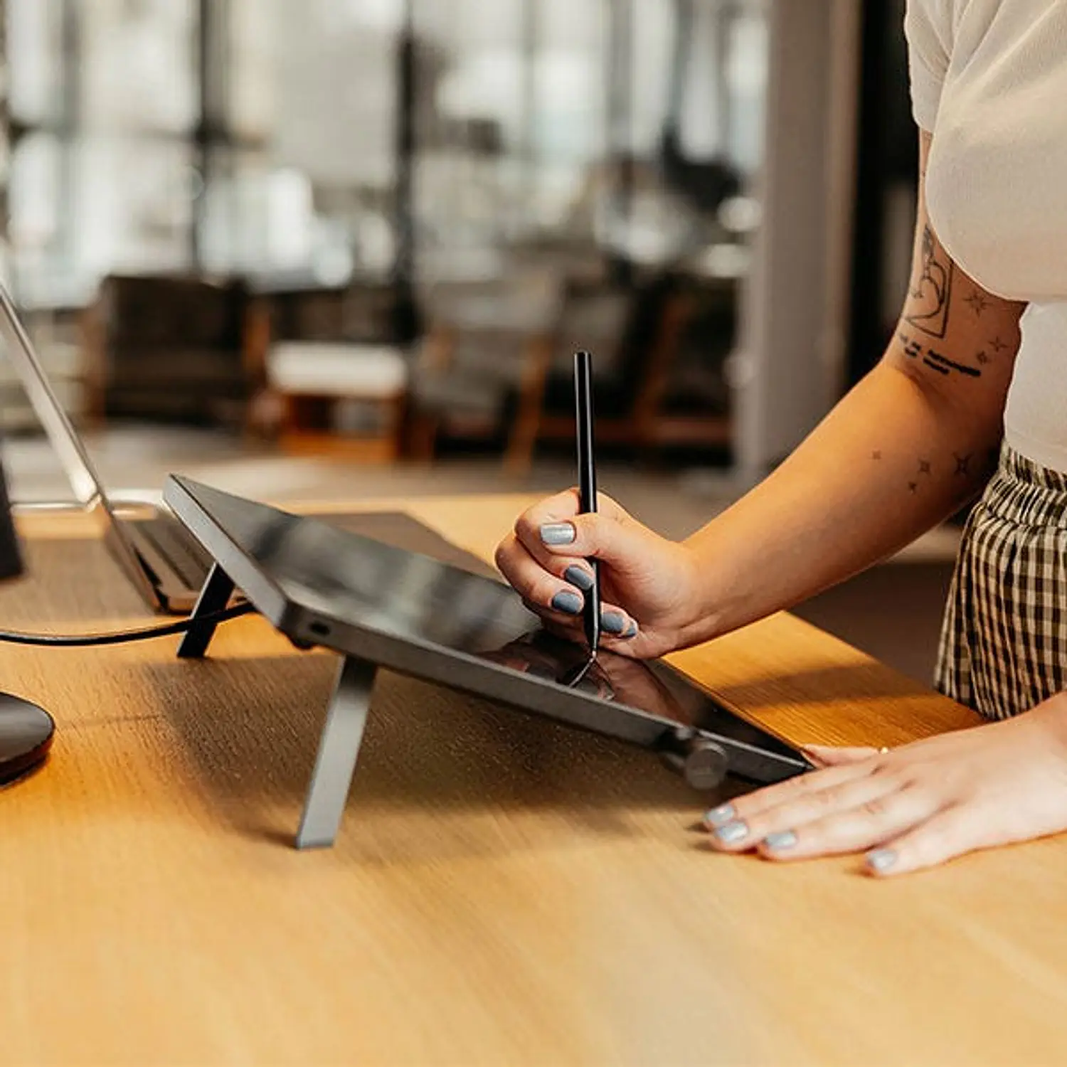 Wacom Cintiq 16 DTK168K0A1, Pantalla Gráfica 16