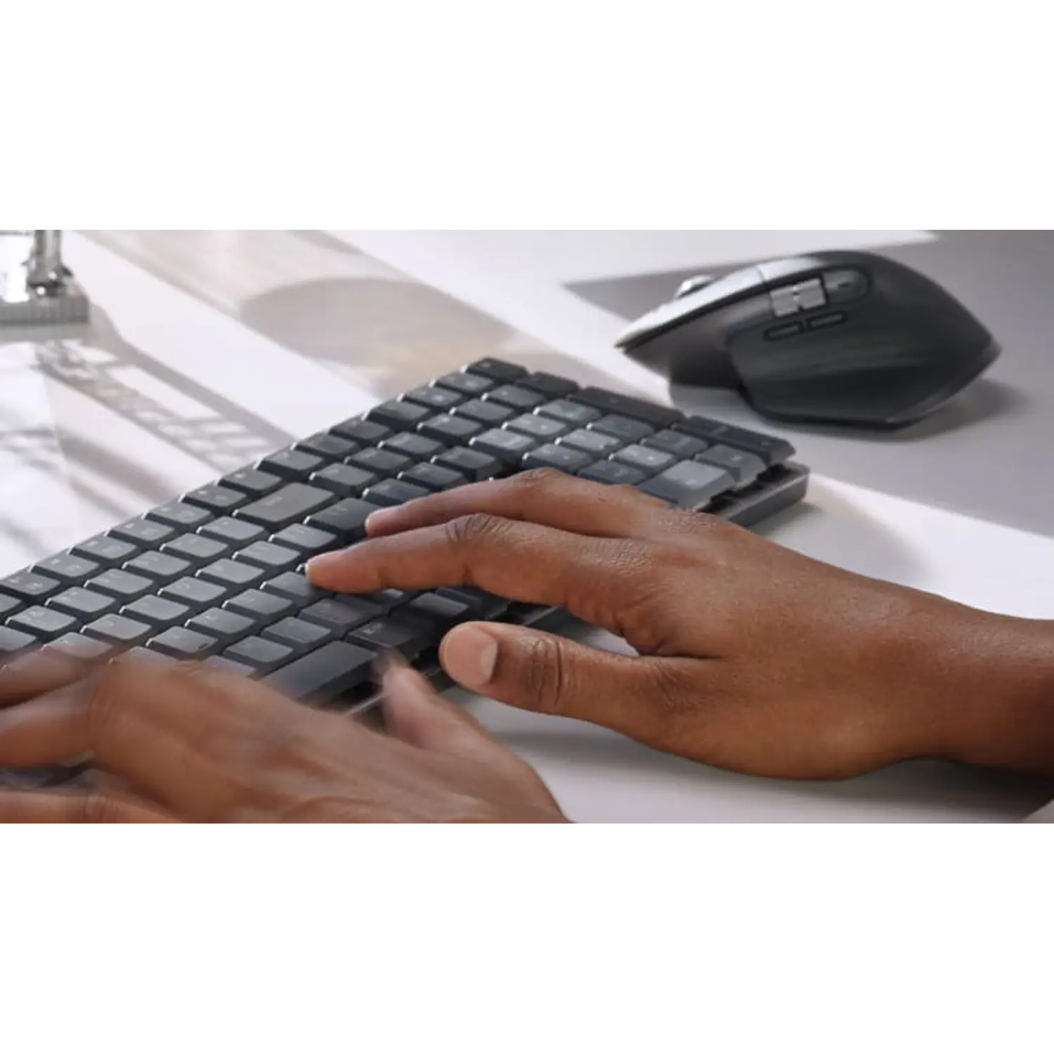 Logitech MX Mechanical, Teclado Mecánico Inalámbrico, Táctil Silencioso, Español, Grafito 7