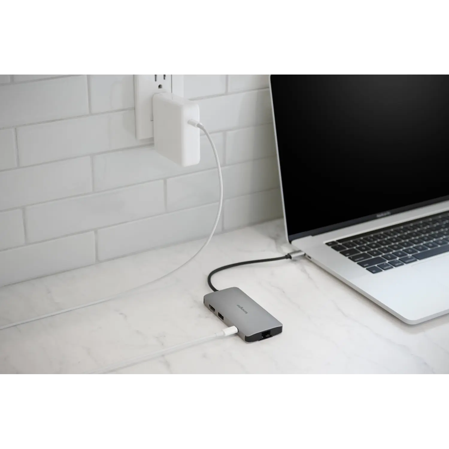 Kensington UH1400P, Hub USB-C 8 en 1, HDMI 4K 60Hz, PD 85W, Ethernet 10