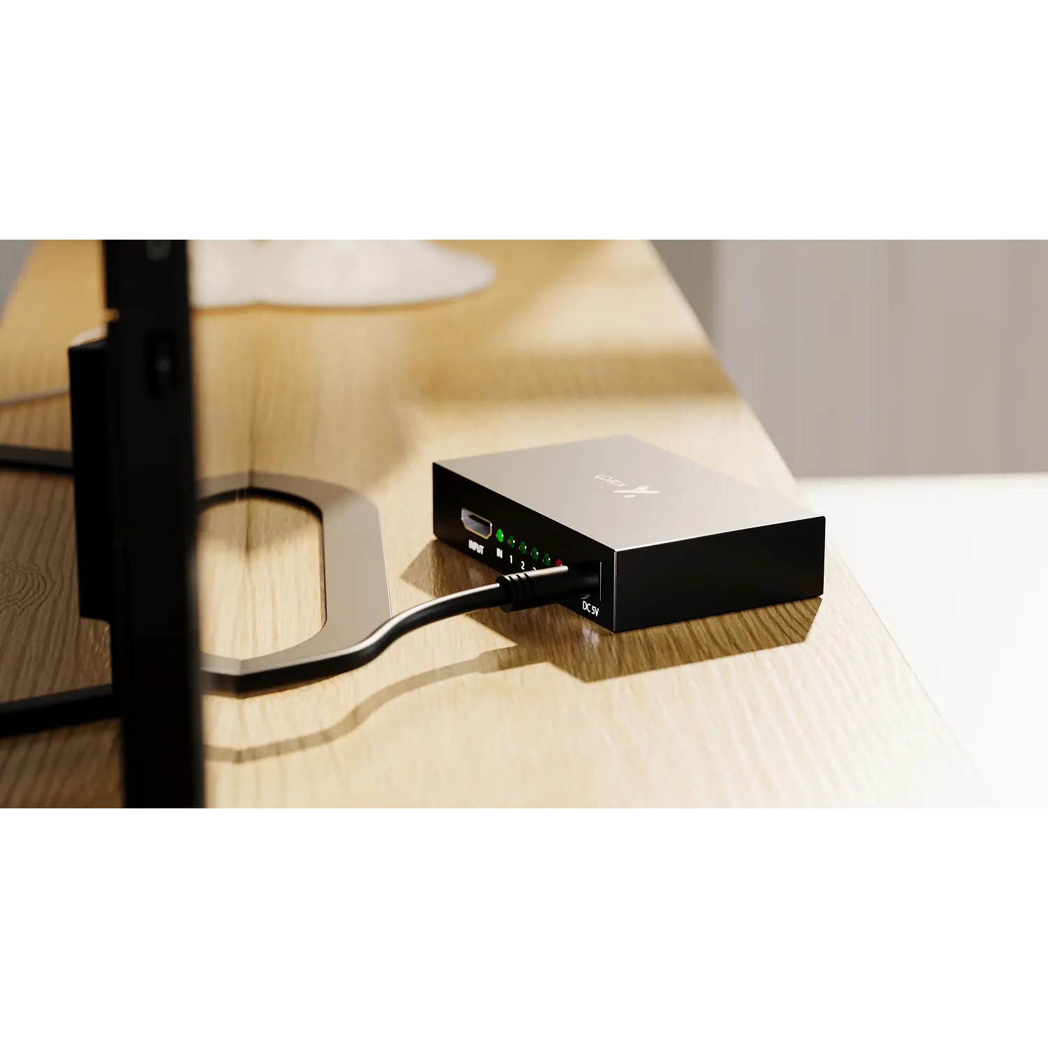 Xtech XHA-420, Splitter HDMI 1 Entrada a 4 Salidas, 4K 30Hz, 3D, con Adaptador 8