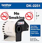 Brother DK-2251, Rollo Continuo Bicolor Negro/Rojo, 62 mm x 15.2 m, Blanco - Miniatura 1