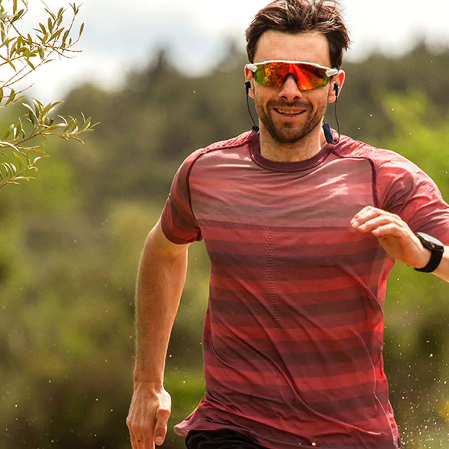 JBL Endurance Run 3 Wireless, Audífonos Deportivos Bluetooth 5.4, IP65, 25h, Pure Bass, Púrpura 10