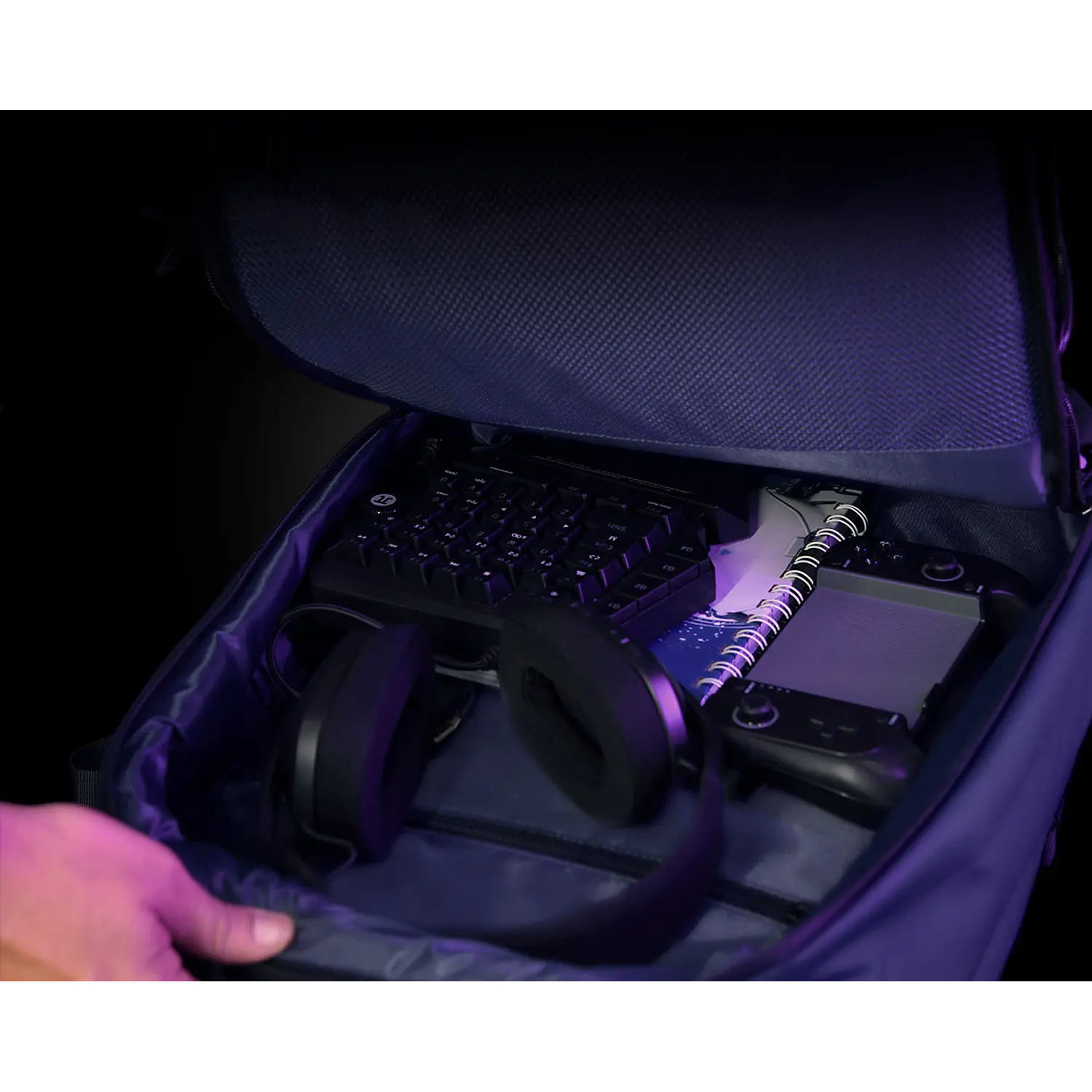 Primus Viator GB1 PGB-300BK Mochila Gamer 17”, 33L, USB/USB-C, Candado TSA 8