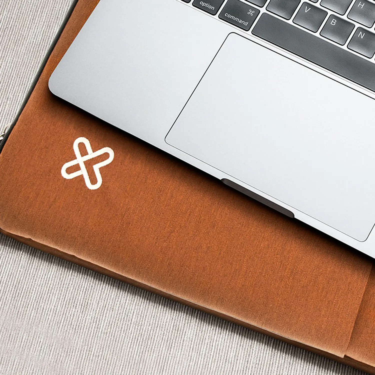 Klip Xtreme SquarePro KNS-420BL, Funda para Notebook 15.6