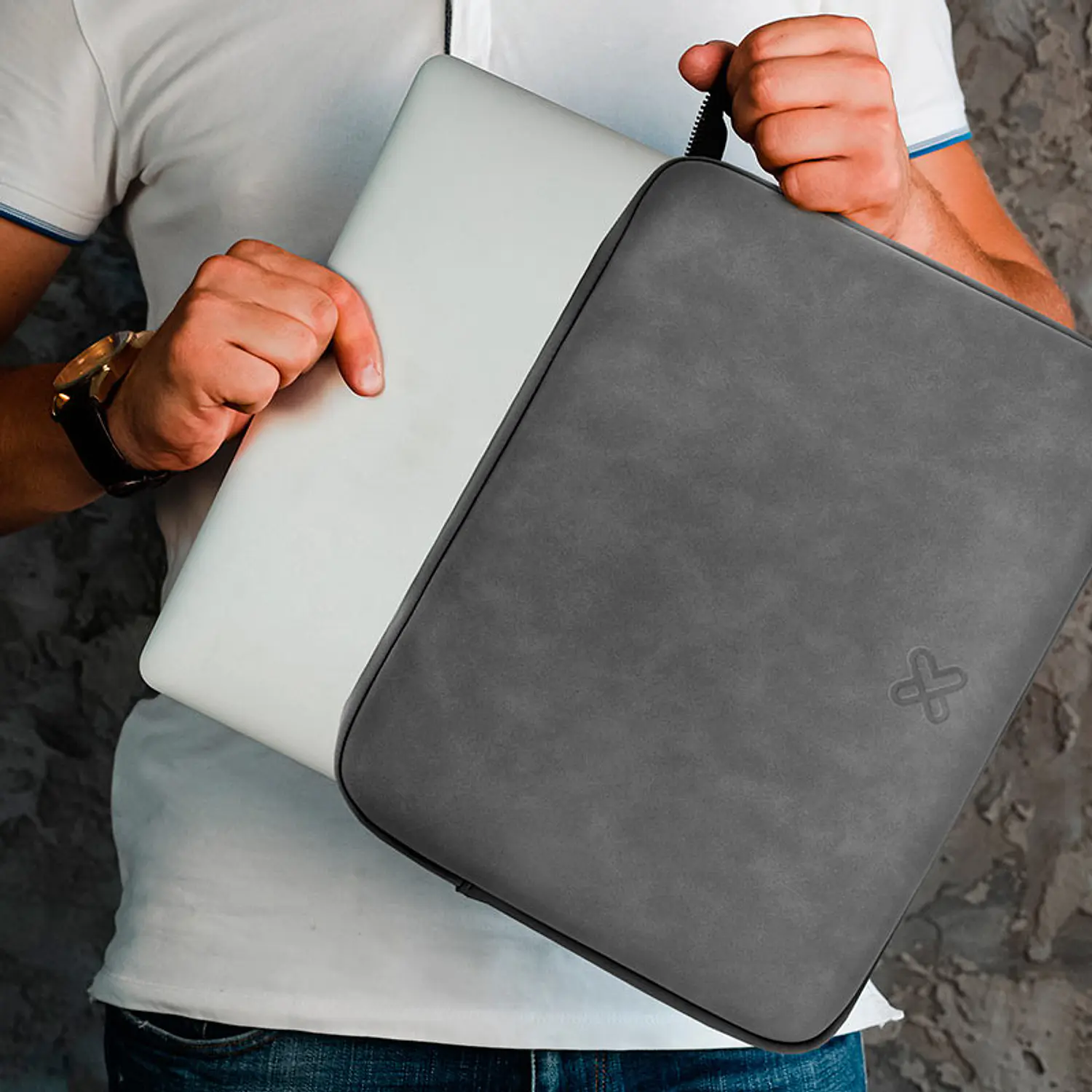 Klip Xtreme SquareShield KNS-220BL, Funda para Notebook 15.6