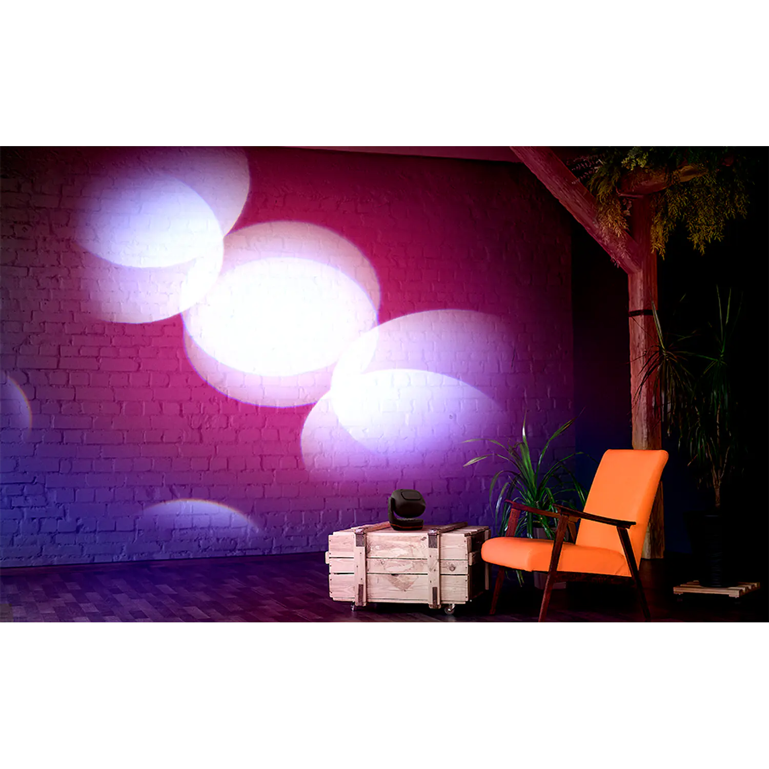 JBL PartyLight Beam, Luz de Fiesta LED RGB 20W con Sincronización Musical, Negro 10